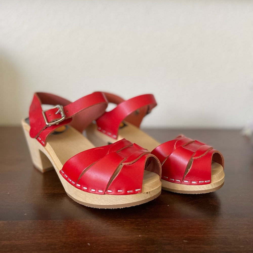 Swedish Hasbeens Toffel Red Wooden Clog